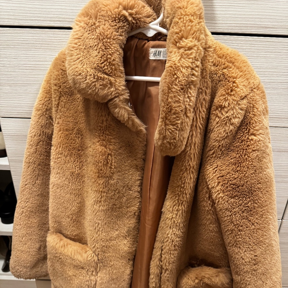 H&M Girls faux fur jacket, Tan